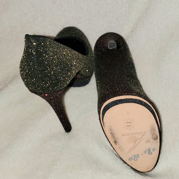 Beautiful Brian Atwood heels - Picture 1 of 4